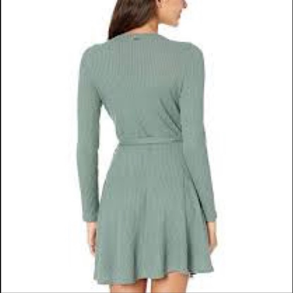 🌴🔆O’Neill- WRESTLING WRAP DRESS🔆🌴 - Picture 10 of 13